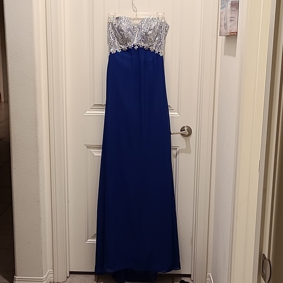 With semi open back - Picture 1 of 3